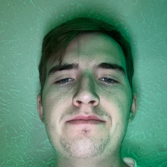 Meet your Posher, Peyton - Picture 1 of 1